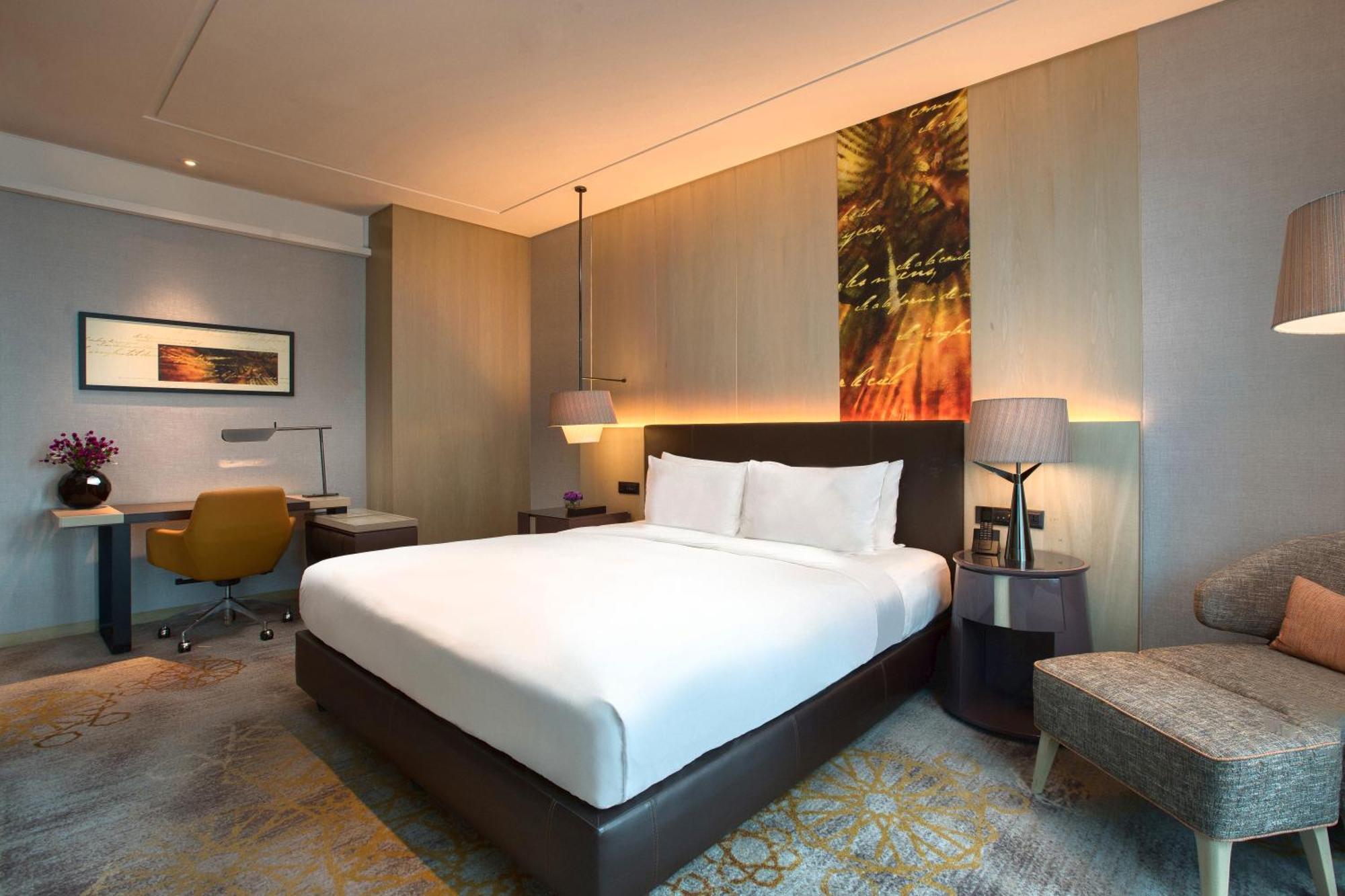 Sofitel Kuala Lumpur Damansara Hotel Kültér fotó Deluxe Room